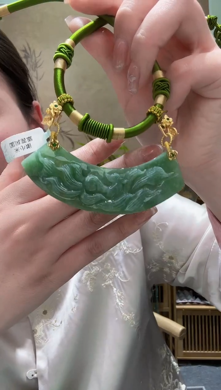 【闪购商品】翡翠颈饰未镶嵌吊坠