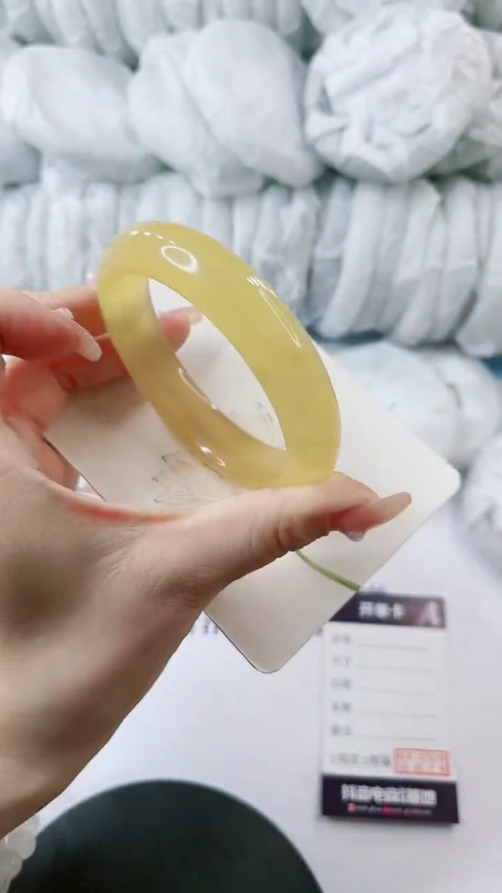 【闪购商品】石英质玉手镯未镶嵌0330558405-多样性发货