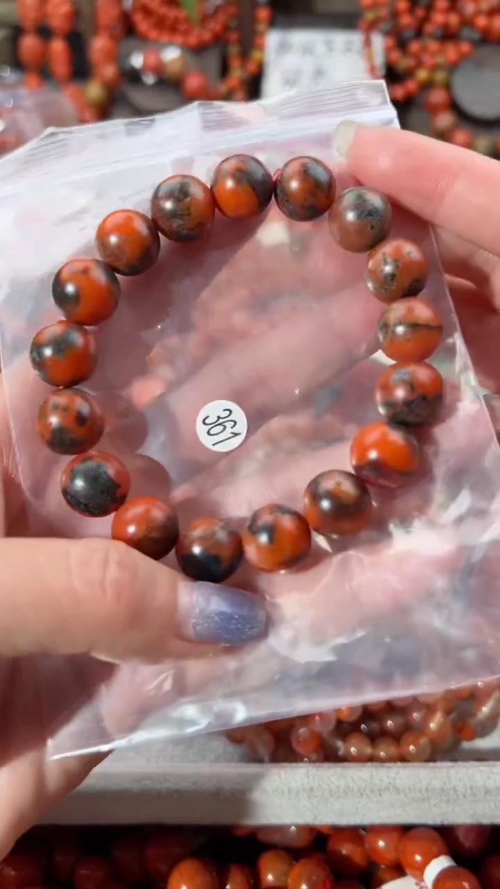 【闪购商品】南红玛瑙手串未镶嵌12+