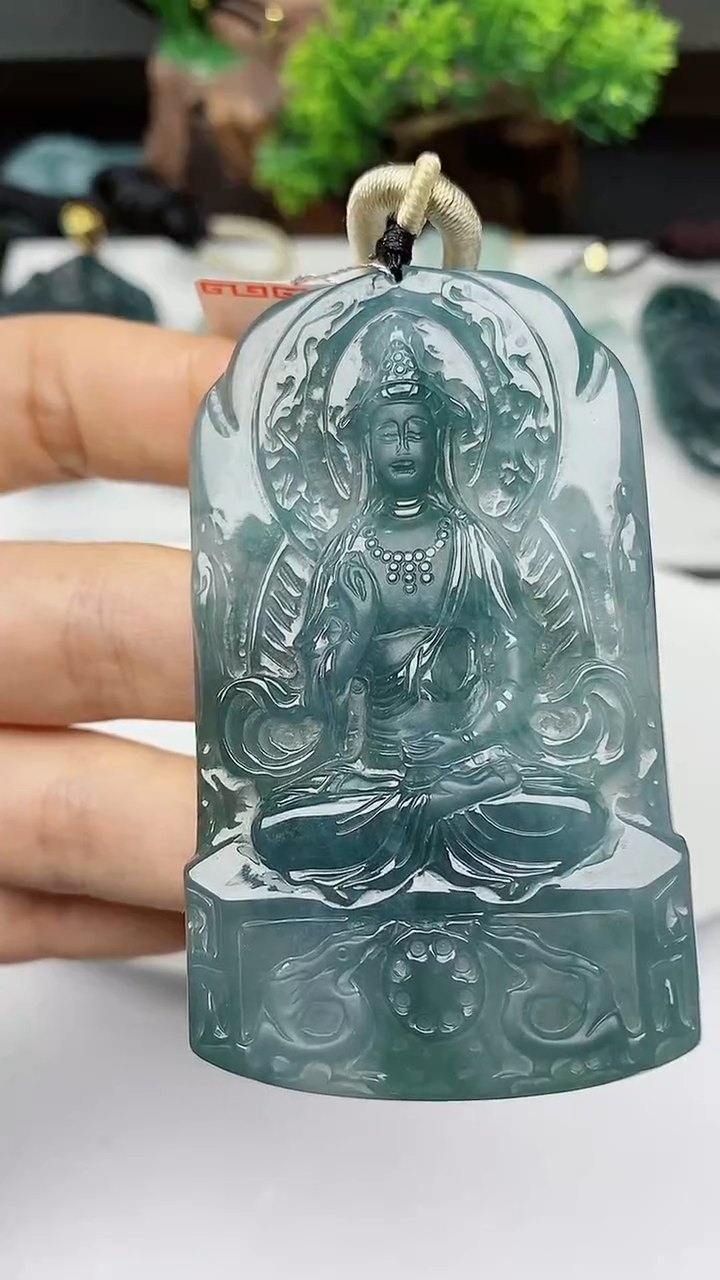 【闪购商品】翡翠颈饰未镶嵌