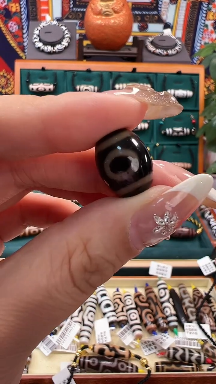 玛瑙/玉髓（覆膜）颈饰未镶嵌34.（微瑕）