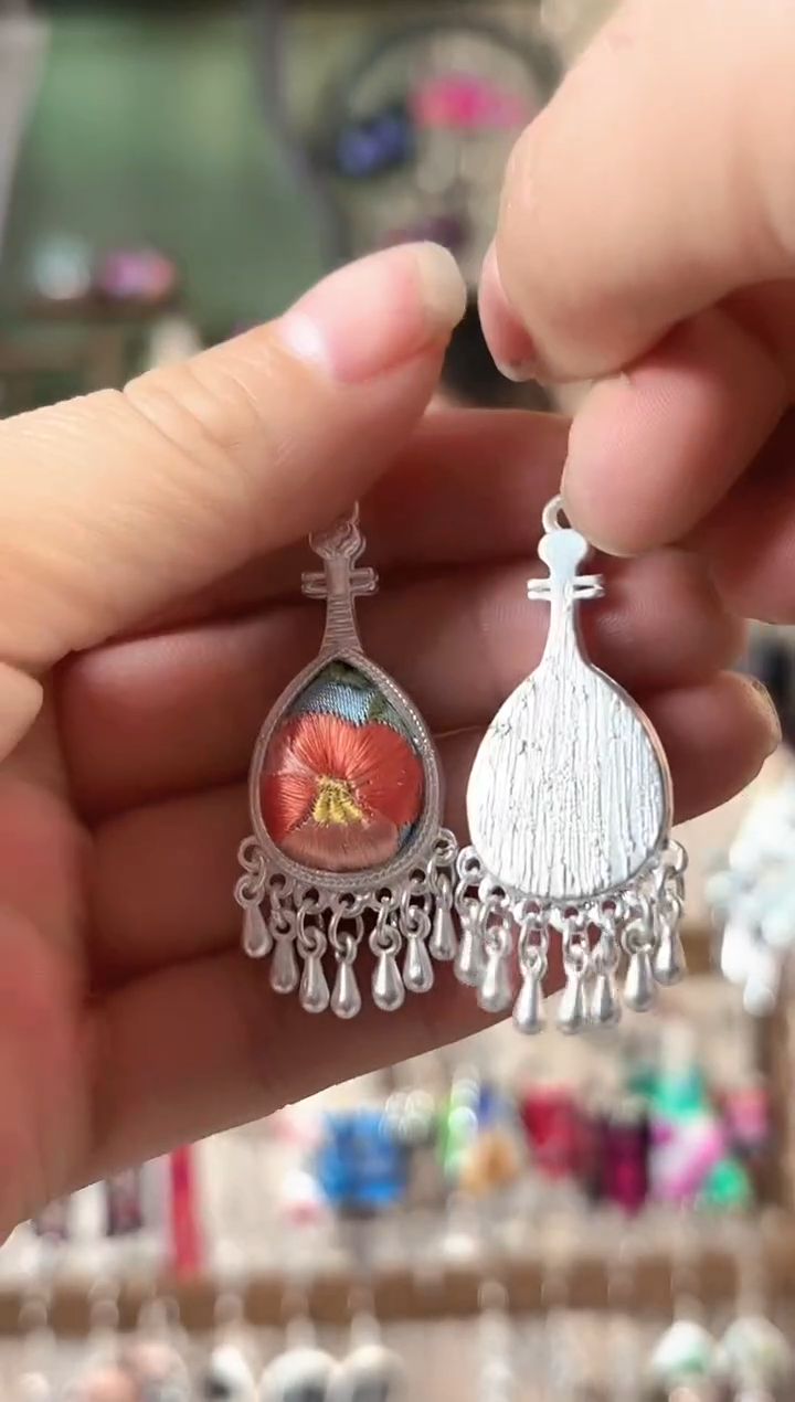 彩云南阁非遗老绣苗银饰品450+
