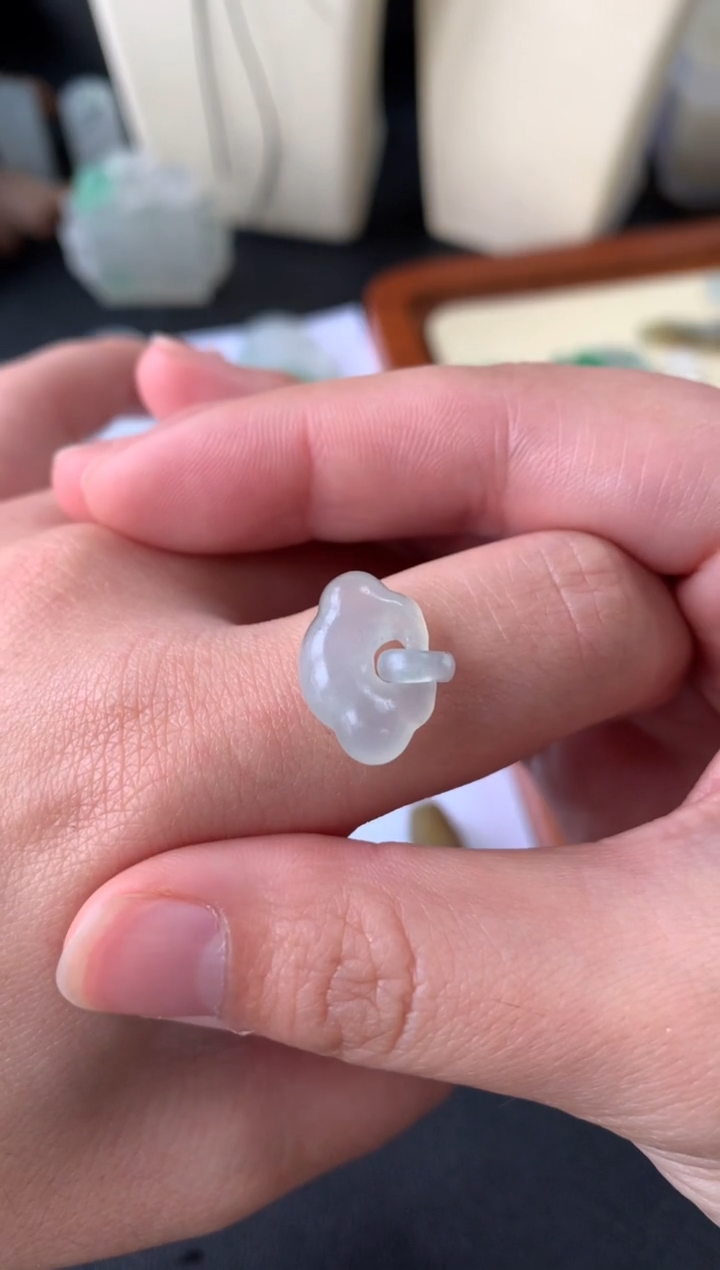【闪购商品】定制翡翠未镶嵌翡翠