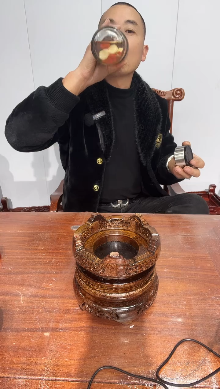 木用****9瑕疵处理13*15*6.5鸡翅木圆两个