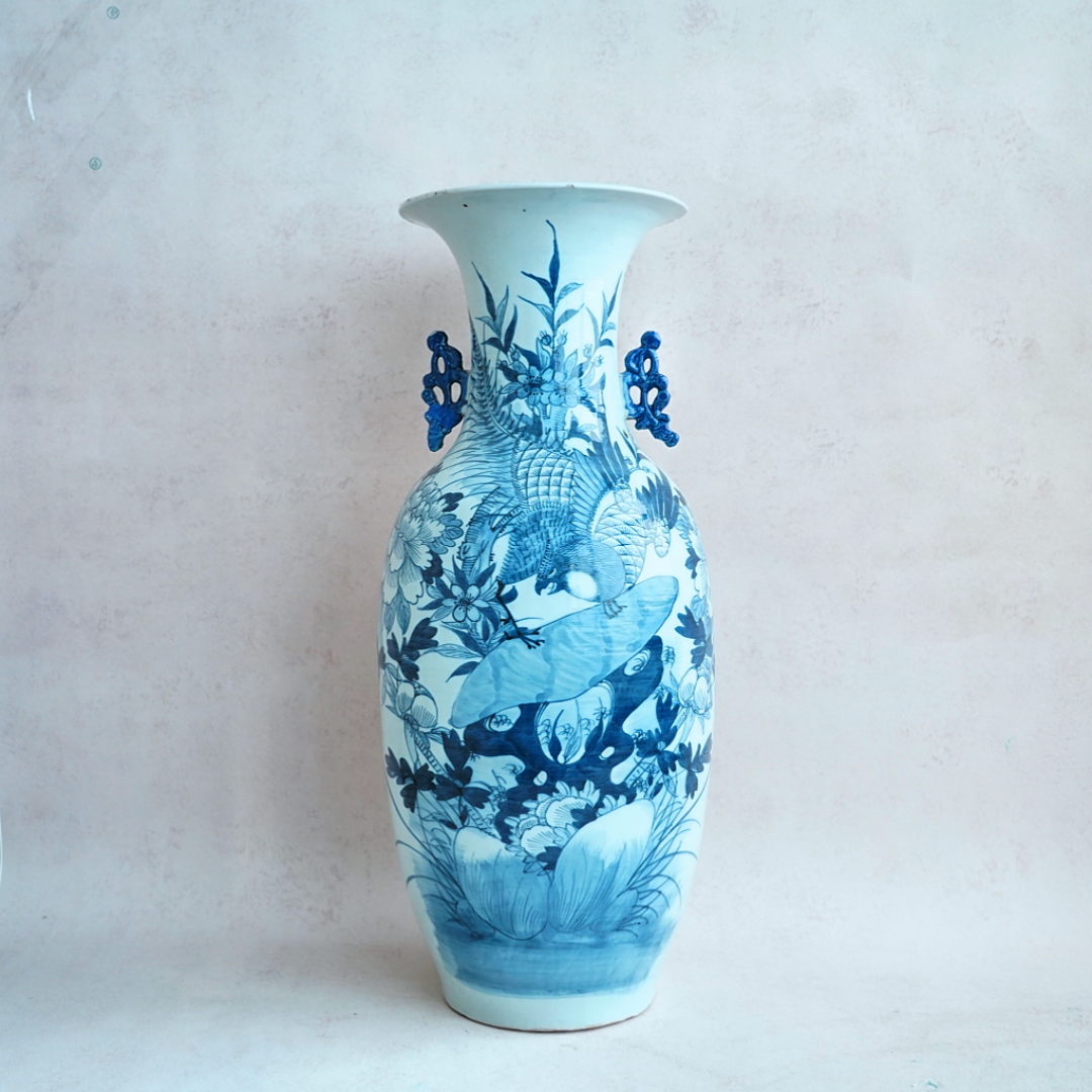 文华藏珍第292期拍品 7 清 豆青青花室上大吉图300件大瓶