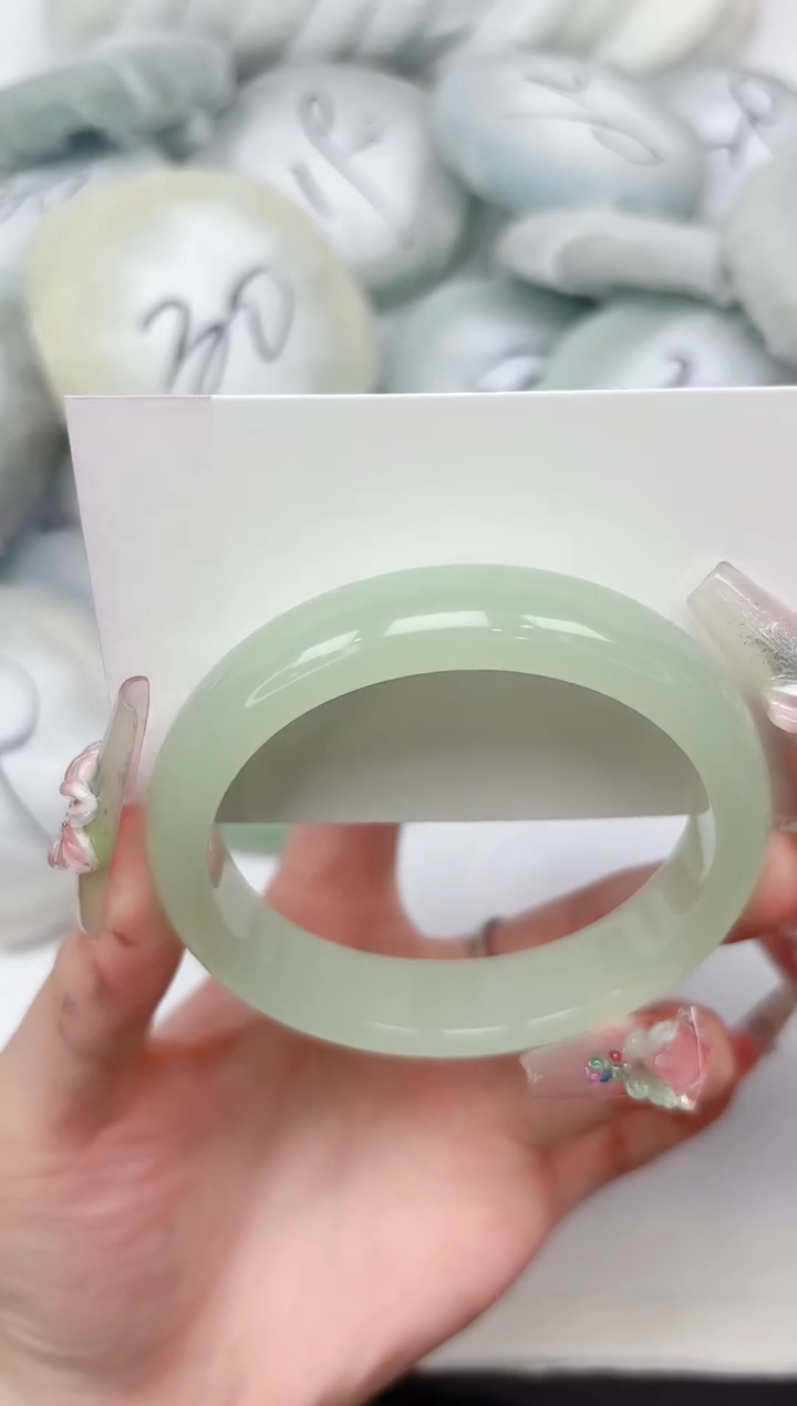 未镶嵌手镯石英质玉232-58