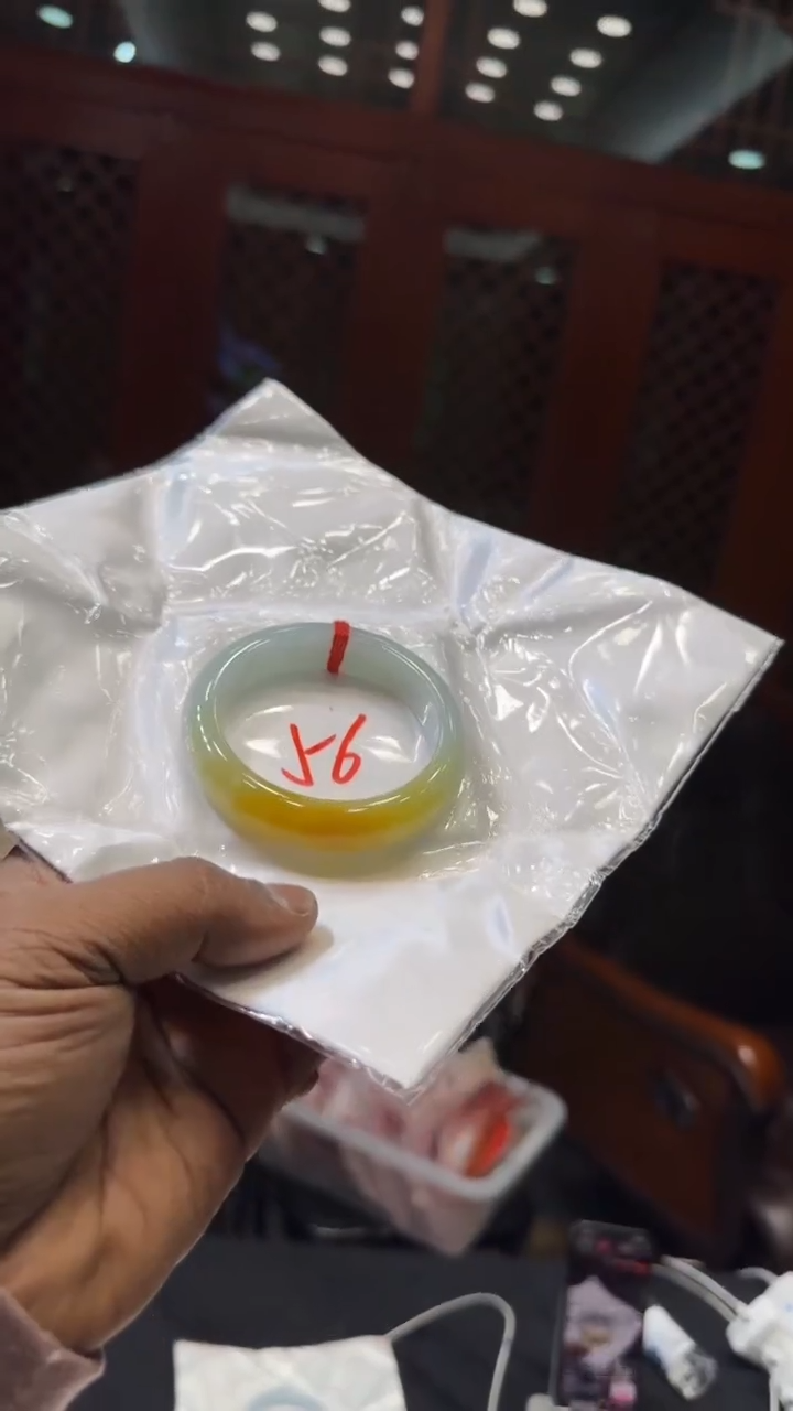 【闪购商品】翡翠手镯未镶嵌手镯