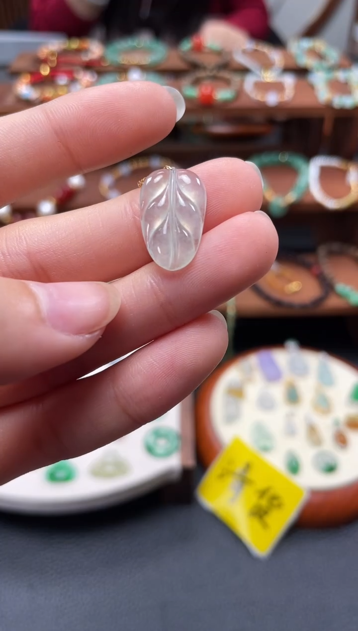 【闪购商品】翡翠吊坠(不含链)18K金镶嵌一个  JK301