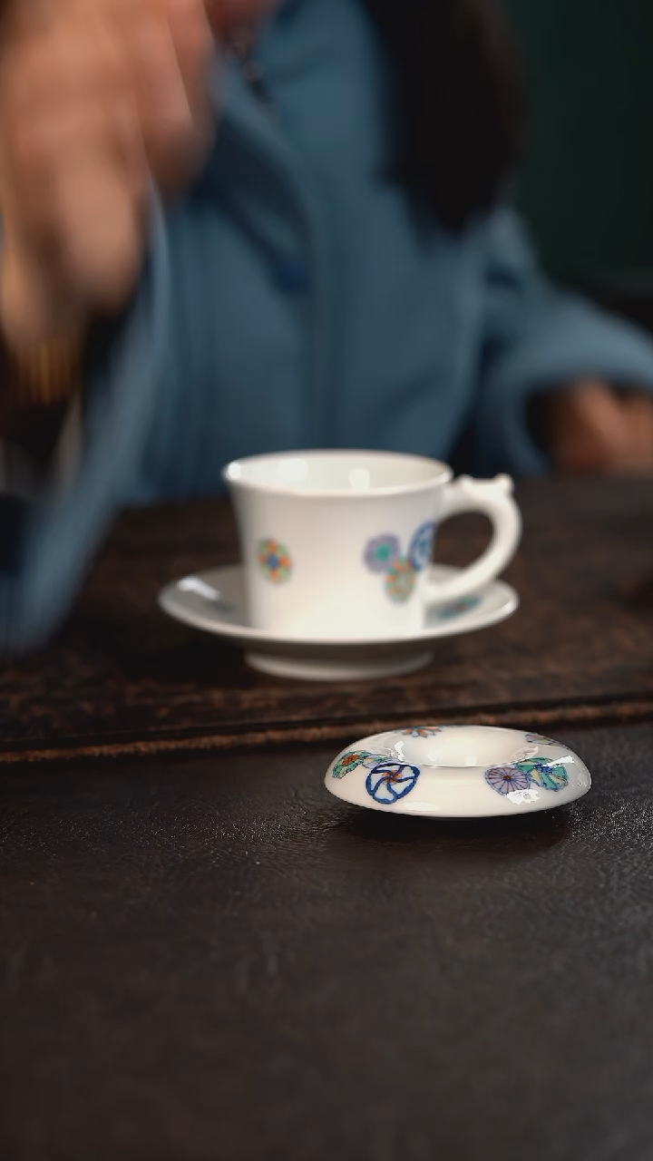 【闪购商品】杯云霞珍藏斗彩皮球花甜甜圈盖置