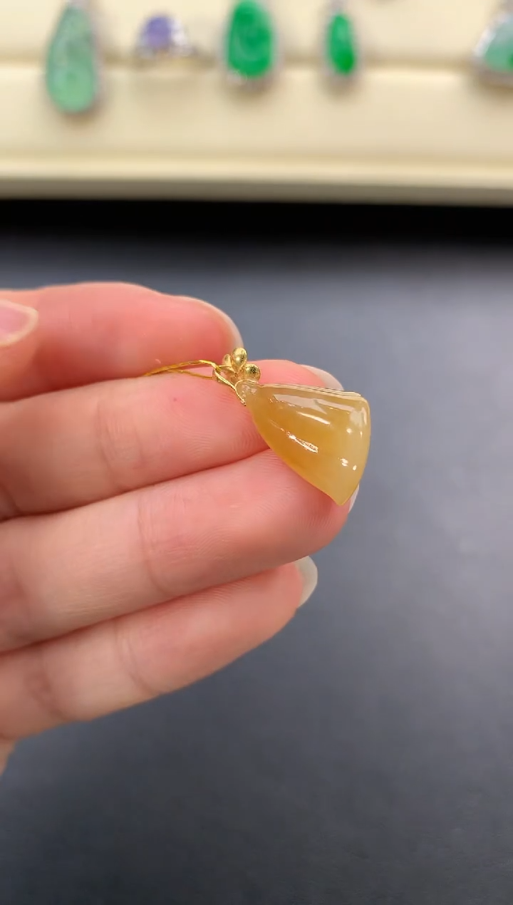 【闪购商品】翡翠颈饰18K金镶嵌D768