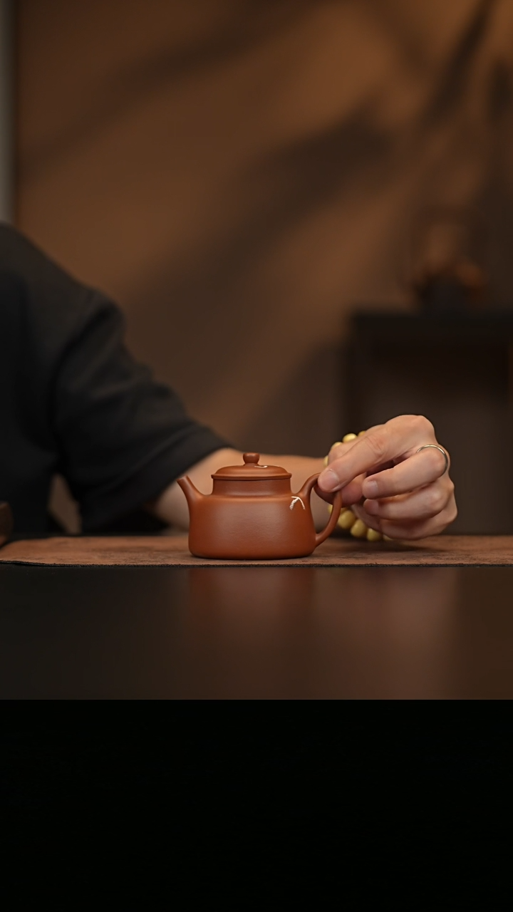 允禾斋  紫砂壶  （微瑕）言心