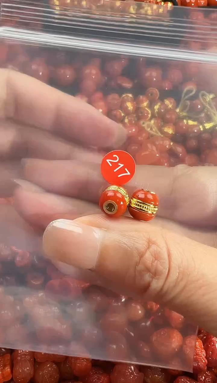 颈饰未镶嵌南红玛瑙1