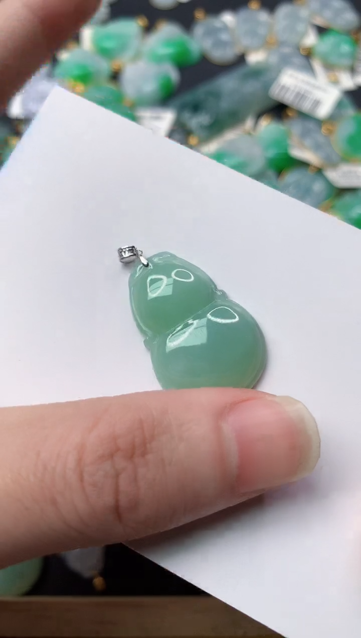 【闪购商品】翡翠颈饰18K金镶嵌64..........