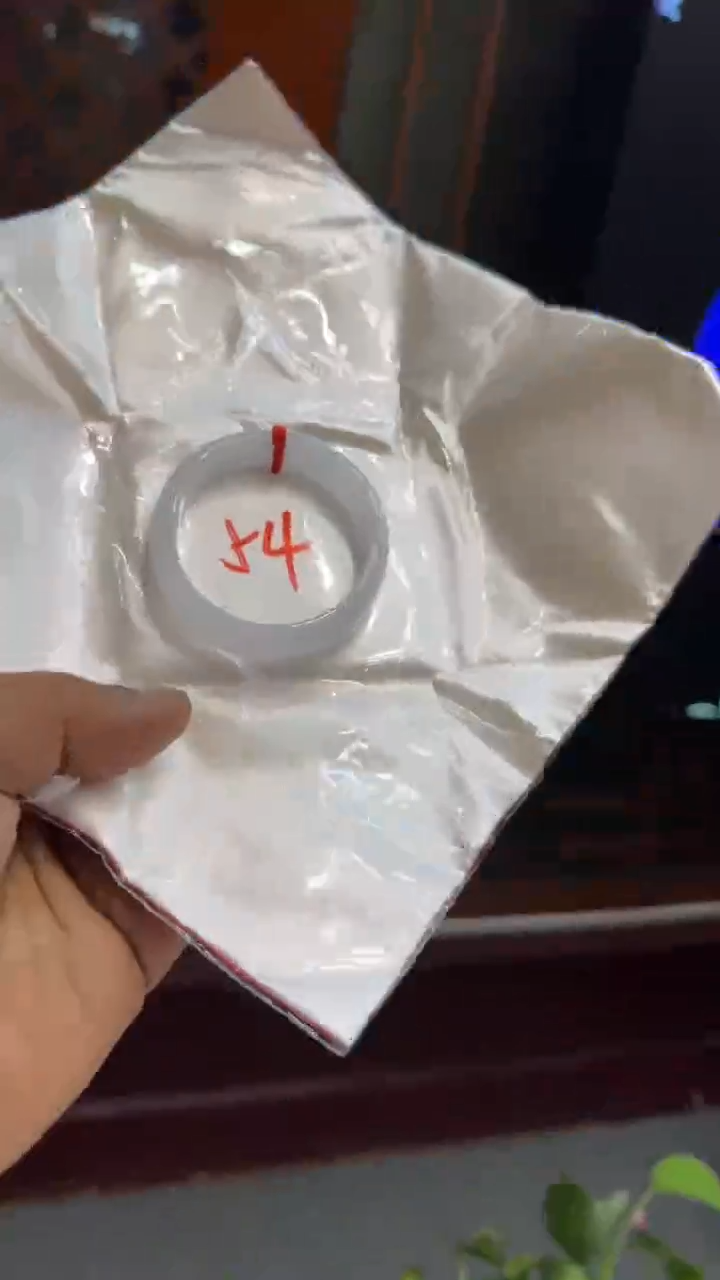 翡翠手镯未镶嵌手镯