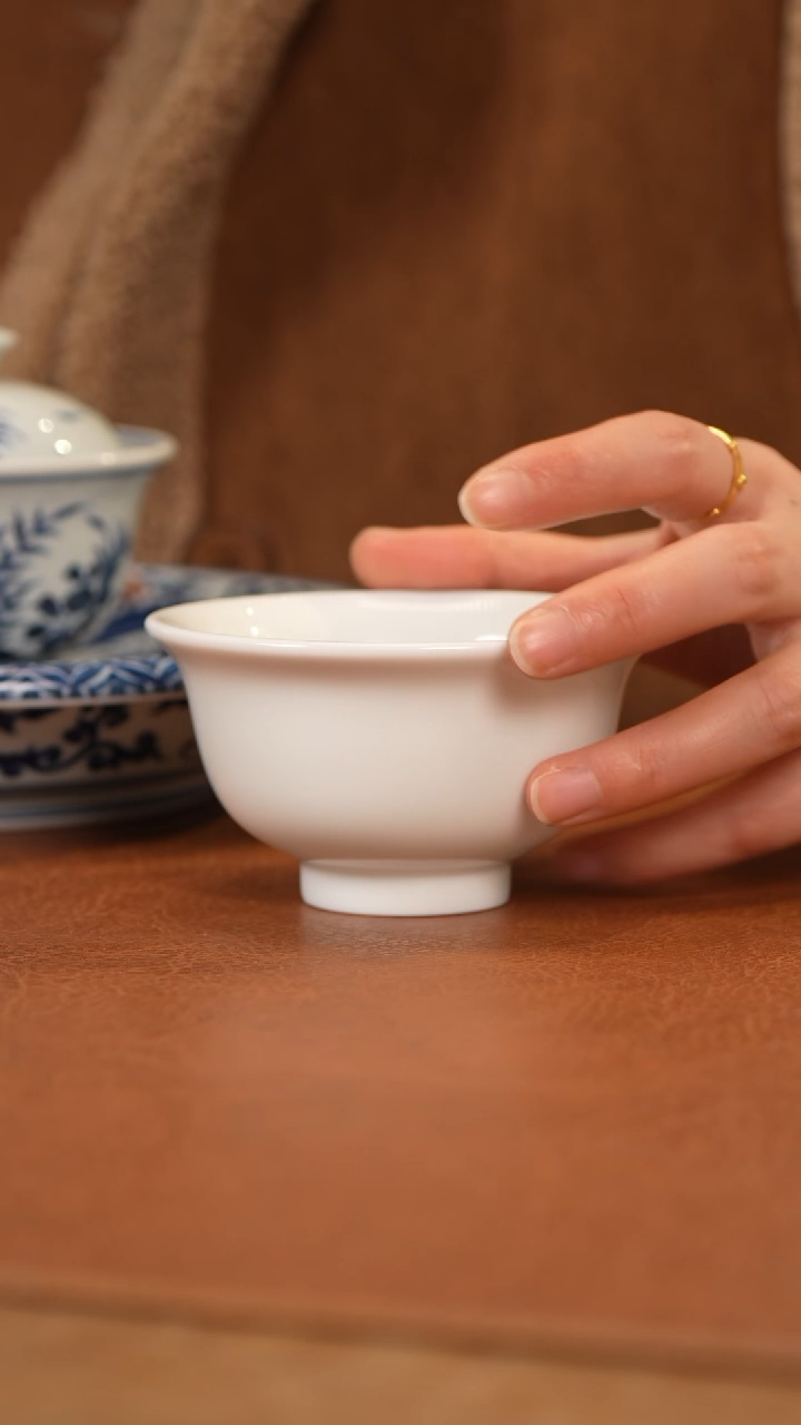 【闪购商品】杯景德镇白胎压手杯
