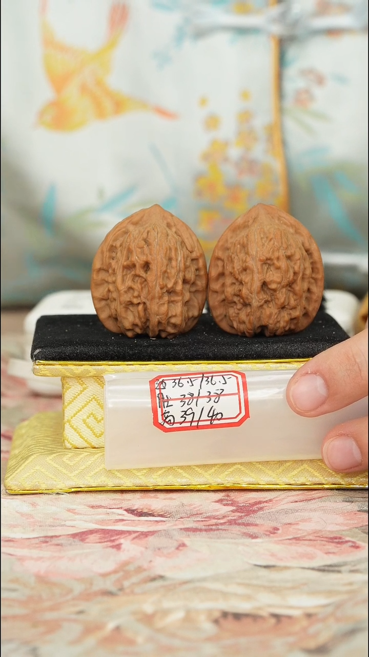 【闪购商品】文玩核桃把件赤龙鸡心