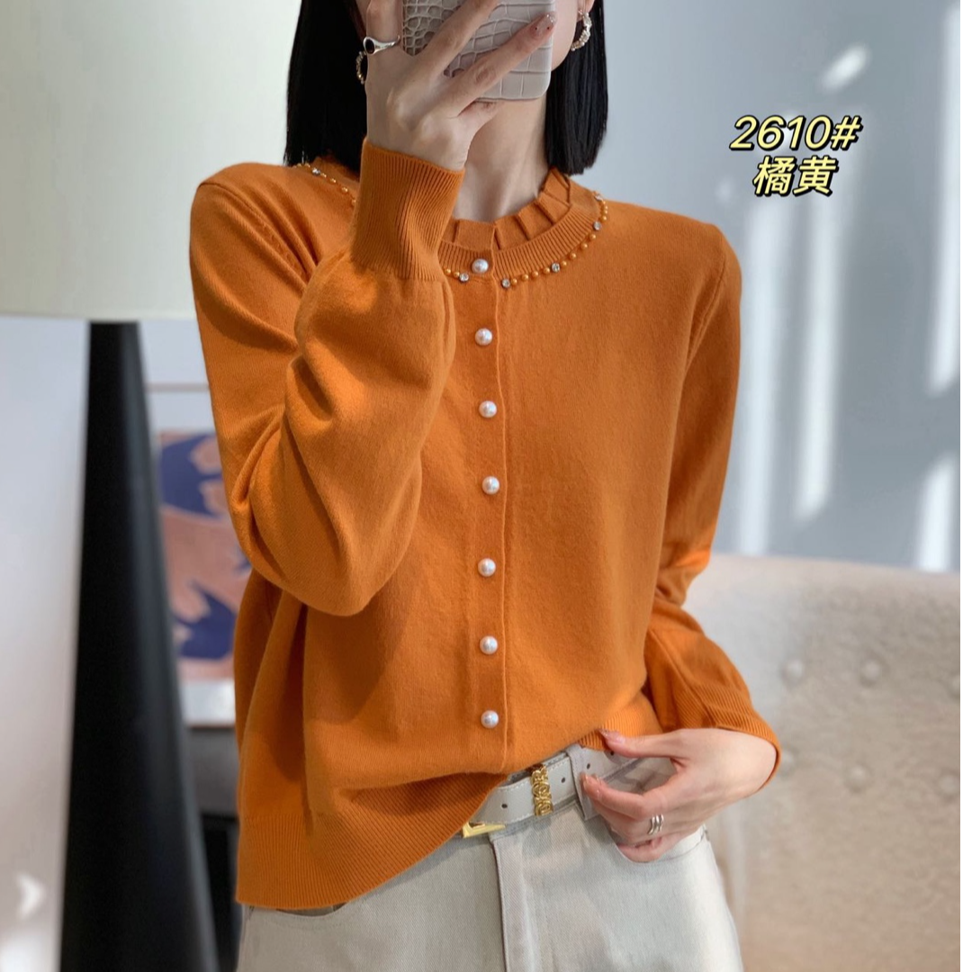 【猫宁云裳】小香风木耳边圆领珍珠扣针织衫MNYS-YY2610