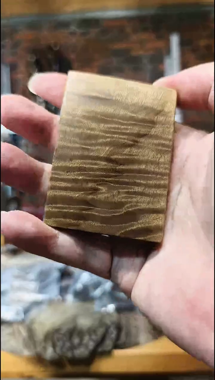 金丝楠无事牌手把件