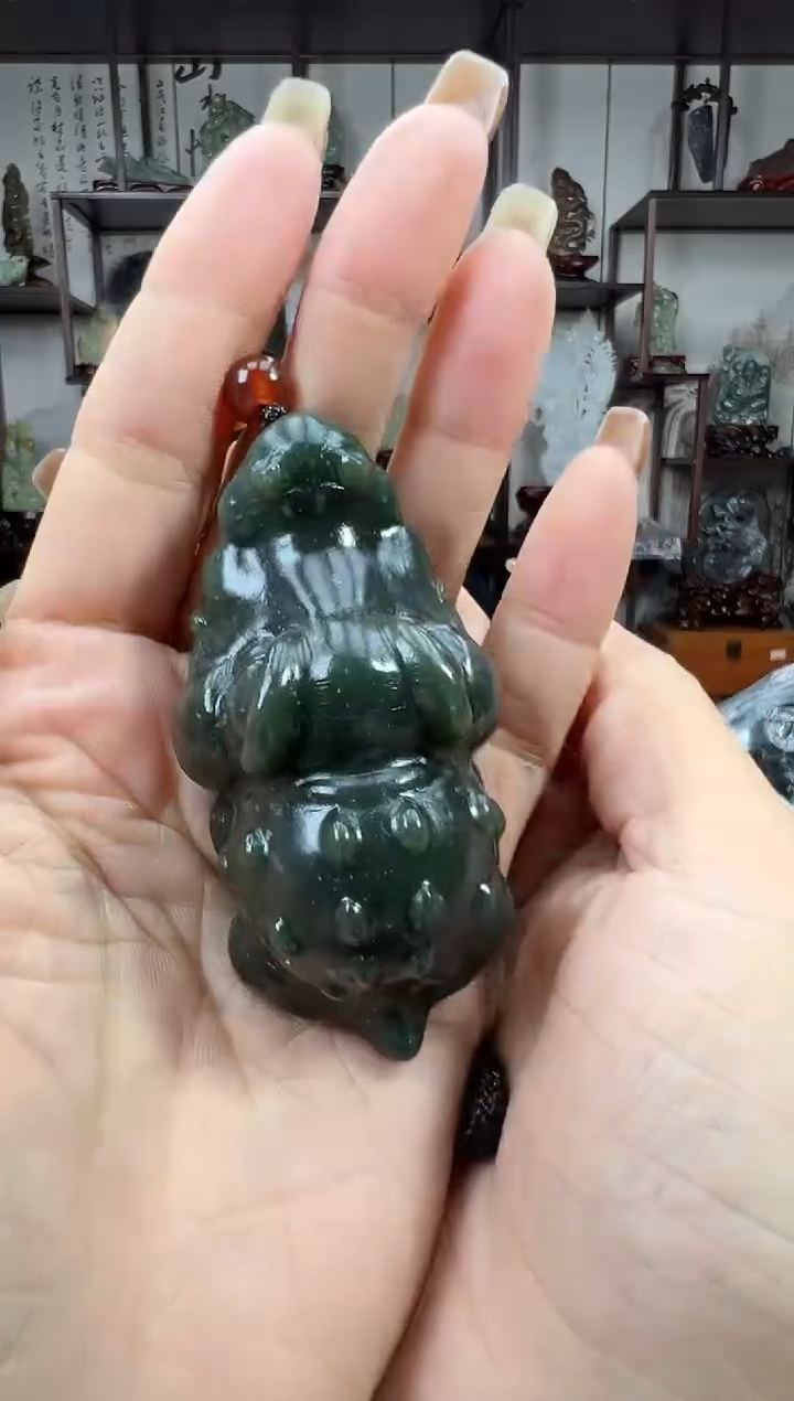 未镶嵌和田玉把件1