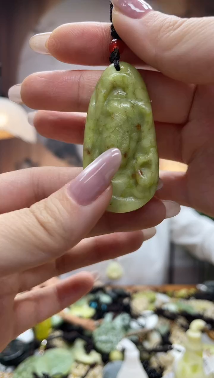 未镶嵌岫玉吊坠·