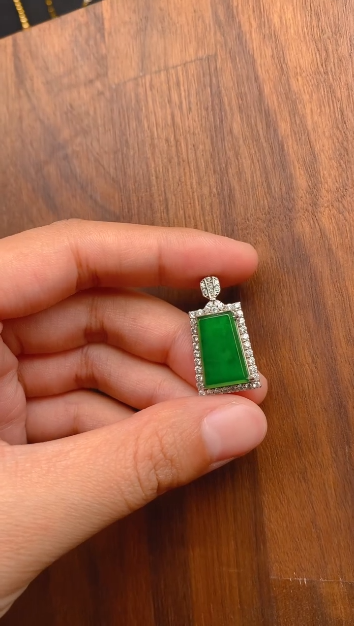 【闪购商品】翡翠吊坠(不含链)银S925镶嵌方形无事牌