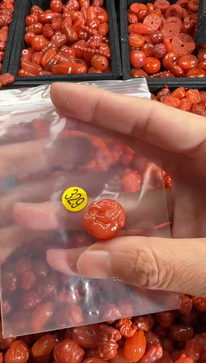 【闪购商品】南红玛瑙颈饰未镶嵌1