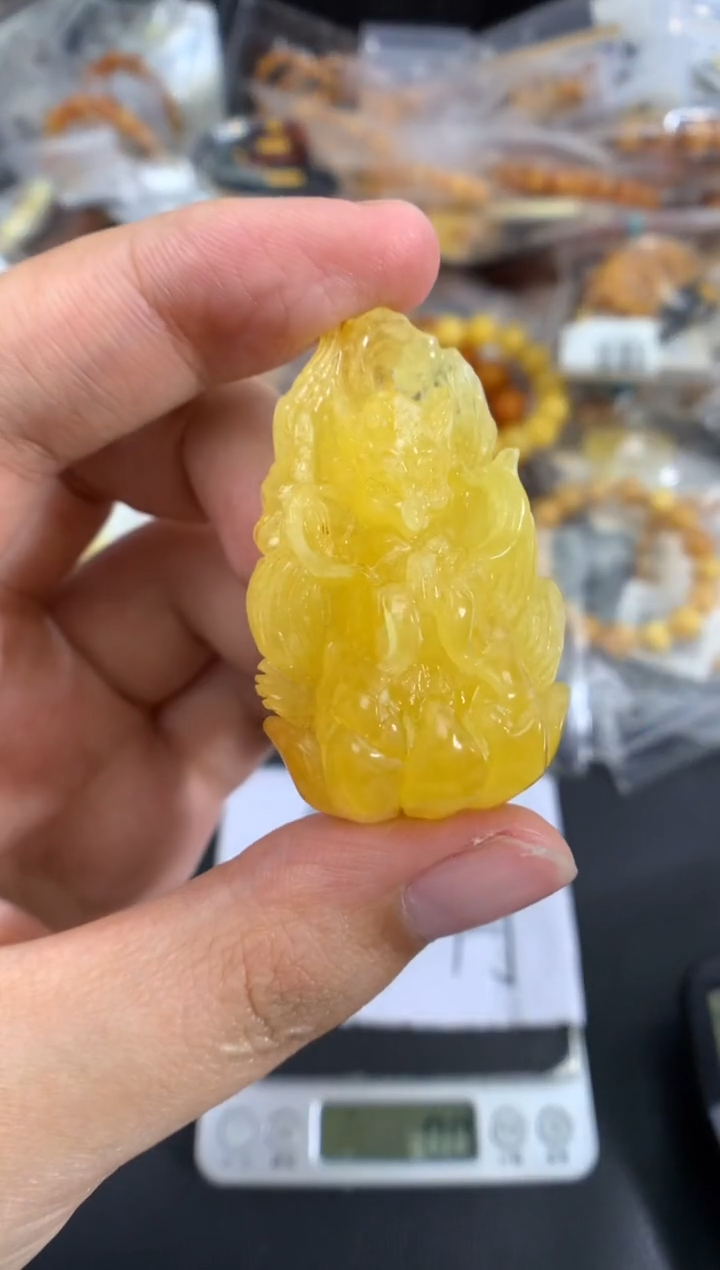 蜜蜡未镶嵌珠宝奇石1