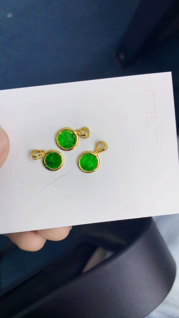 翡翠未镶嵌吊坠(不含链)多样性发其一