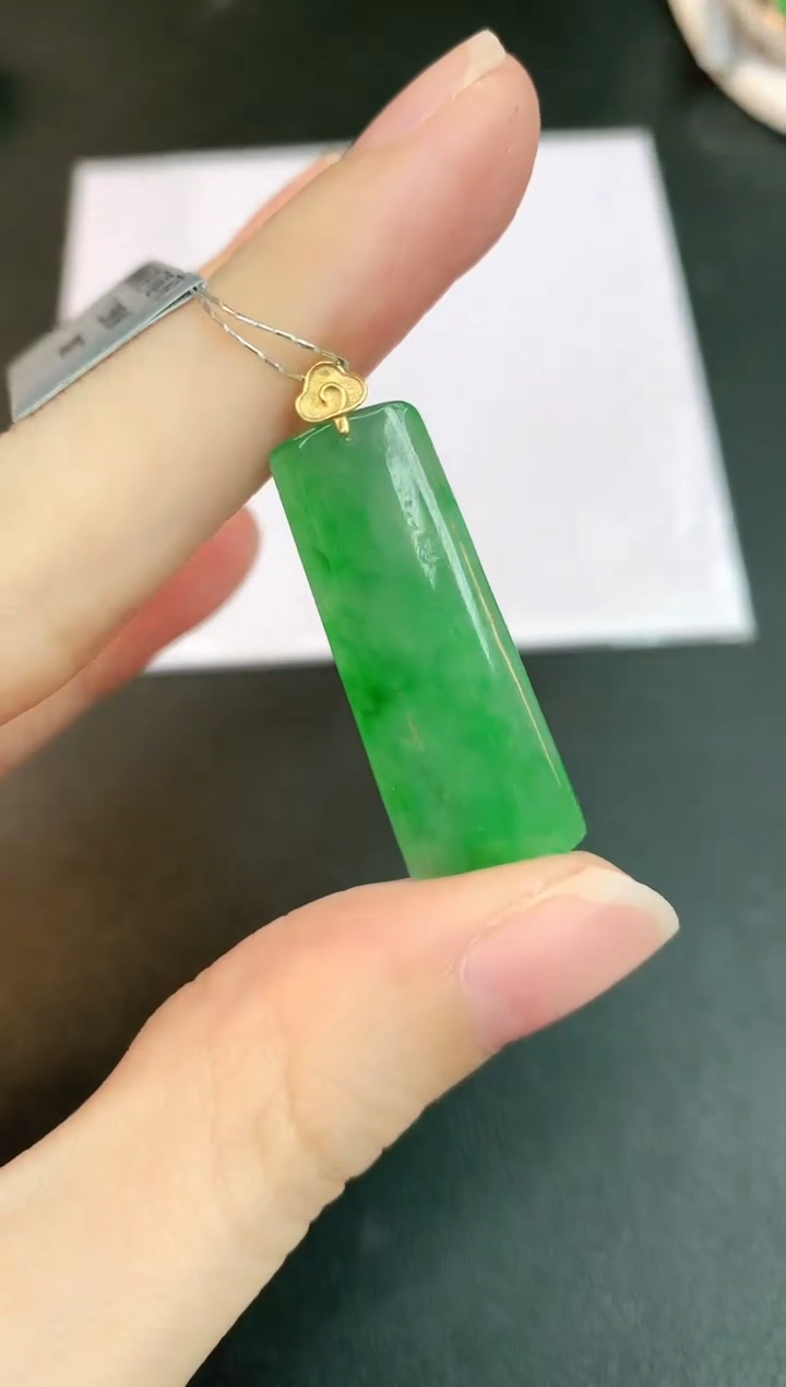 【闪购商品】翡翠颈饰18K金镶嵌赠礼盒证书 小君