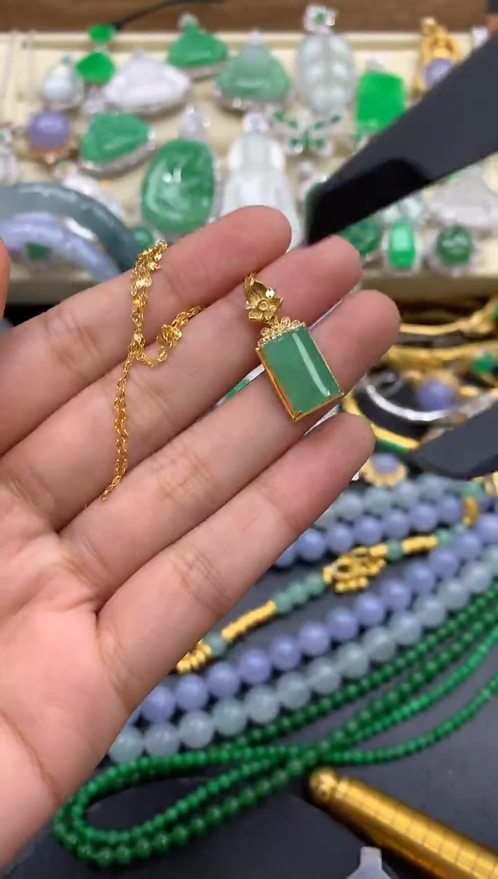 【闪购商品】翡翠颈饰18K金镶嵌238-中国好珍宝