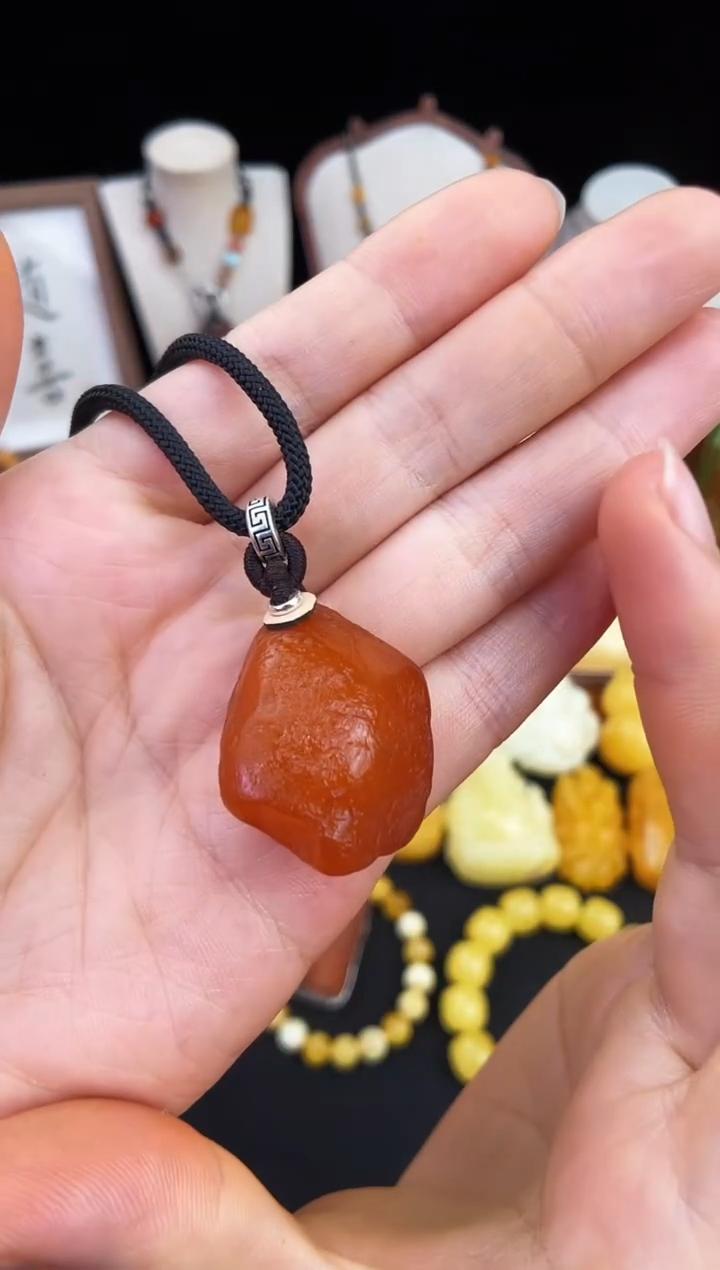 琥珀未镶嵌珠宝奇石柒月