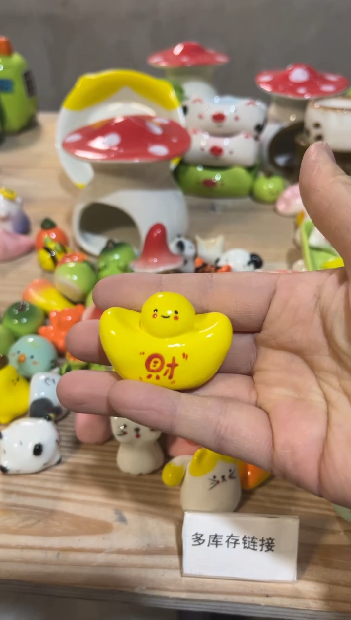 166手工手绘陶瓷品