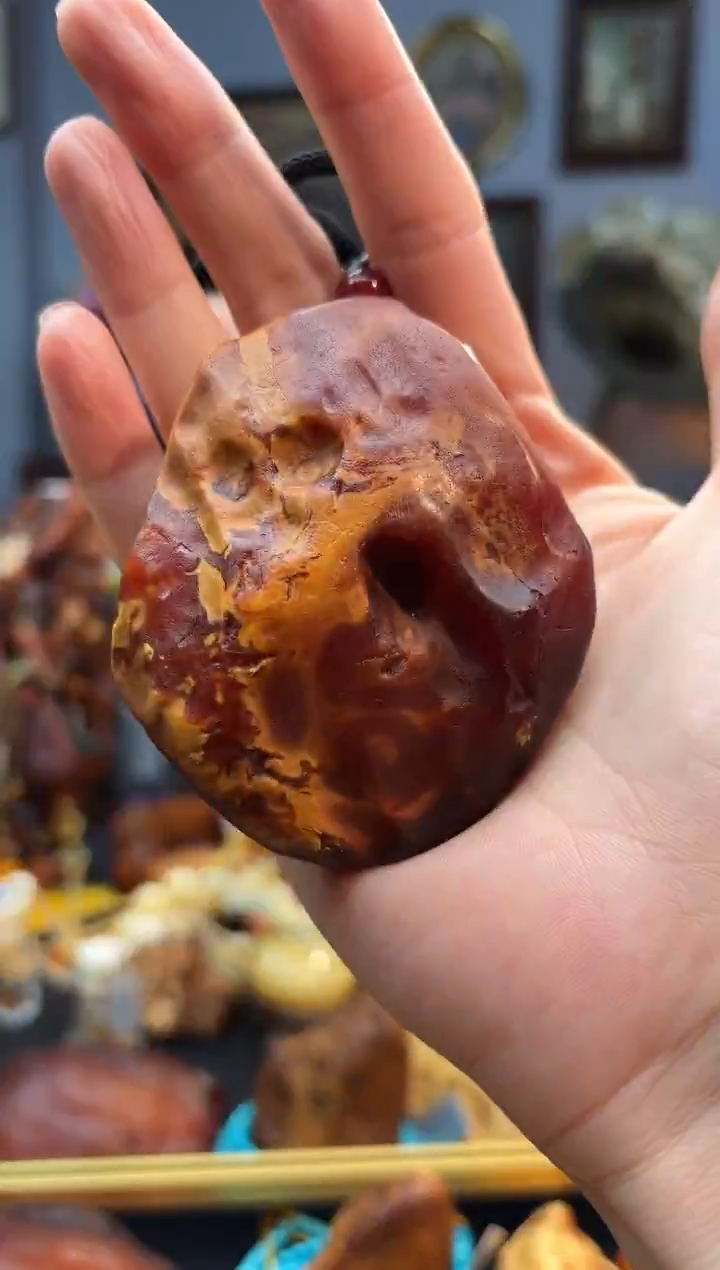 琥珀颈饰未镶嵌吊坠