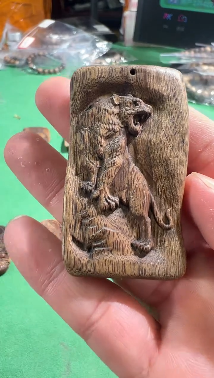 【闪购商品】沉香吊坠85号多样性发一