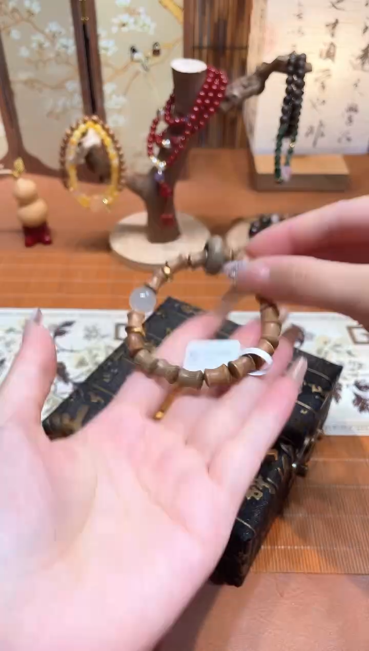 柒月撤柜闪购链接（多样性发其一）￥