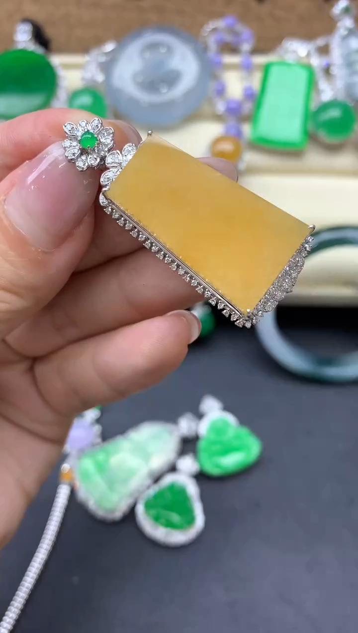 【闪购商品】翡翠颈饰18K金镶嵌553-中国好珍宝