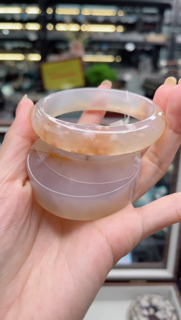 【闪购商品】石英质玉手镯未镶嵌58圈口（赠品镯心）68584