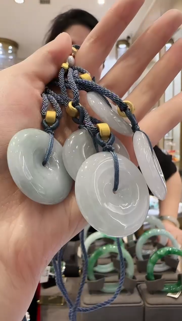 翡翠未镶嵌颈饰05多样发一