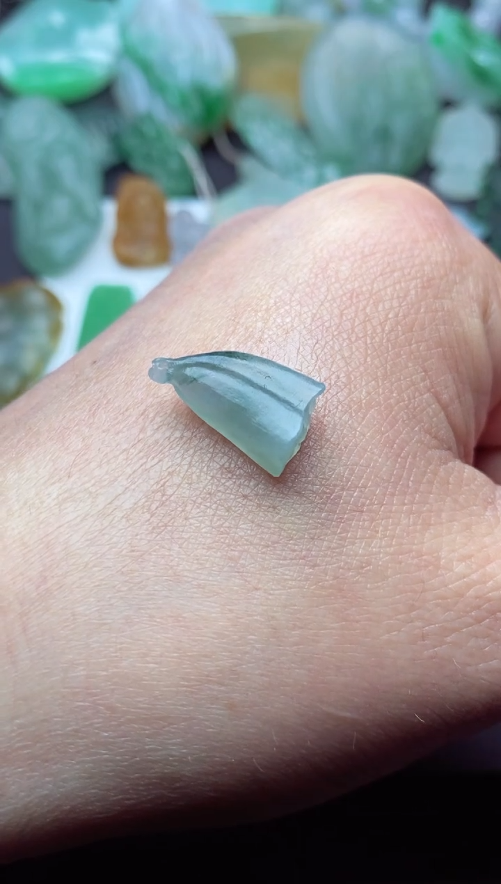 【闪购商品】定制翡翠未镶嵌翡翠