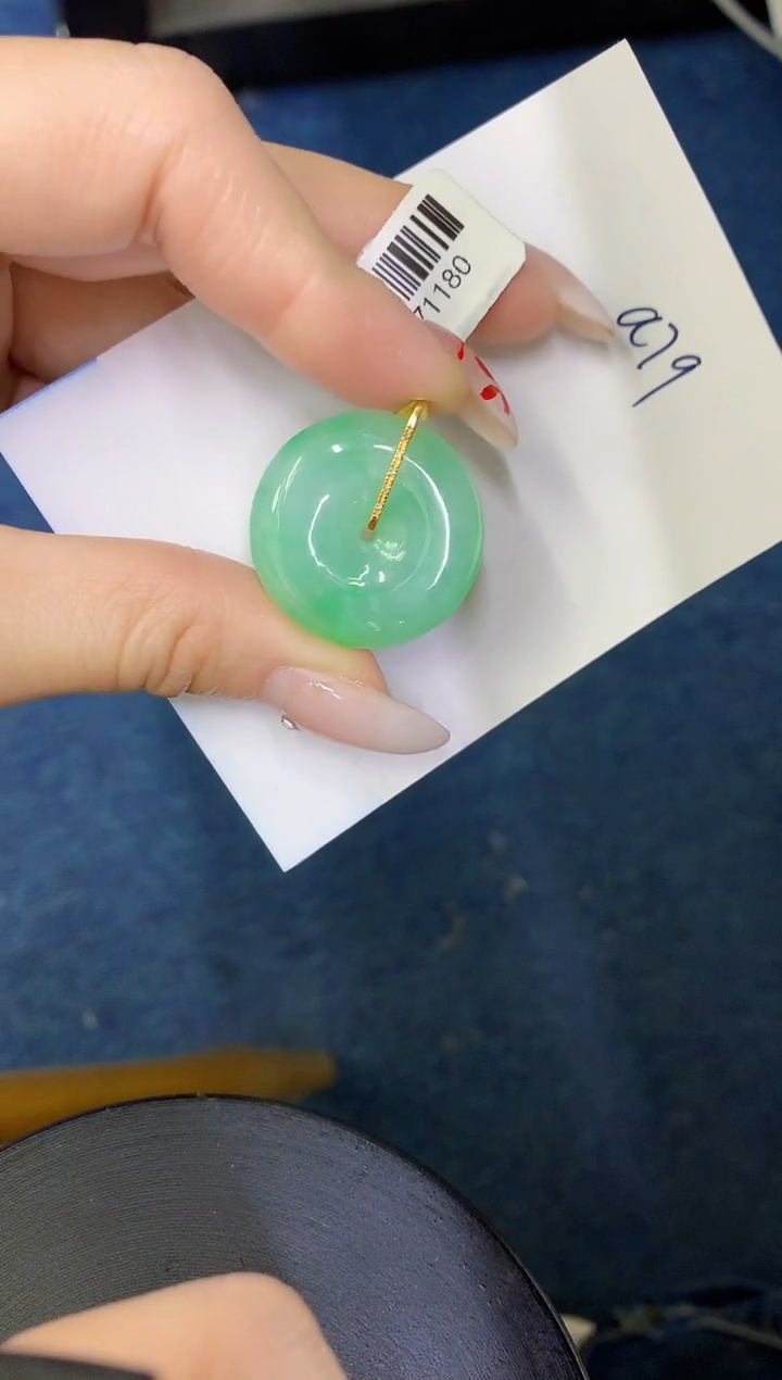 【闪购商品】翡翠颈饰18K金镶嵌00000000000