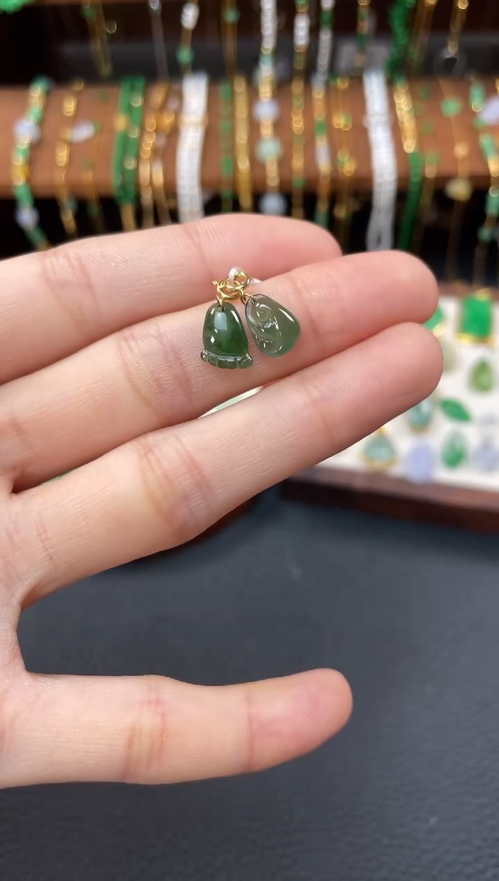 【闪购商品】翡翠吊坠(不含链)18K金镶嵌2个   JK523