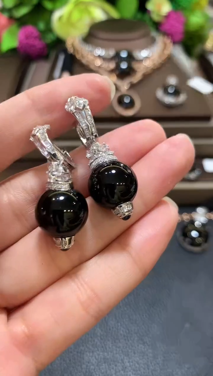 18K金镶嵌翡翠耳饰m145     