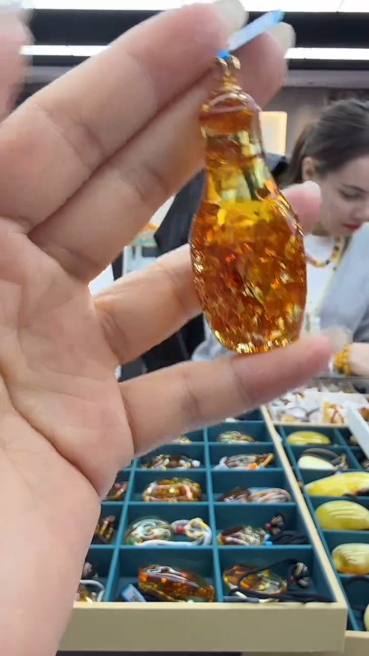 琥珀颈饰未镶嵌41秒拍号 假一罚三 