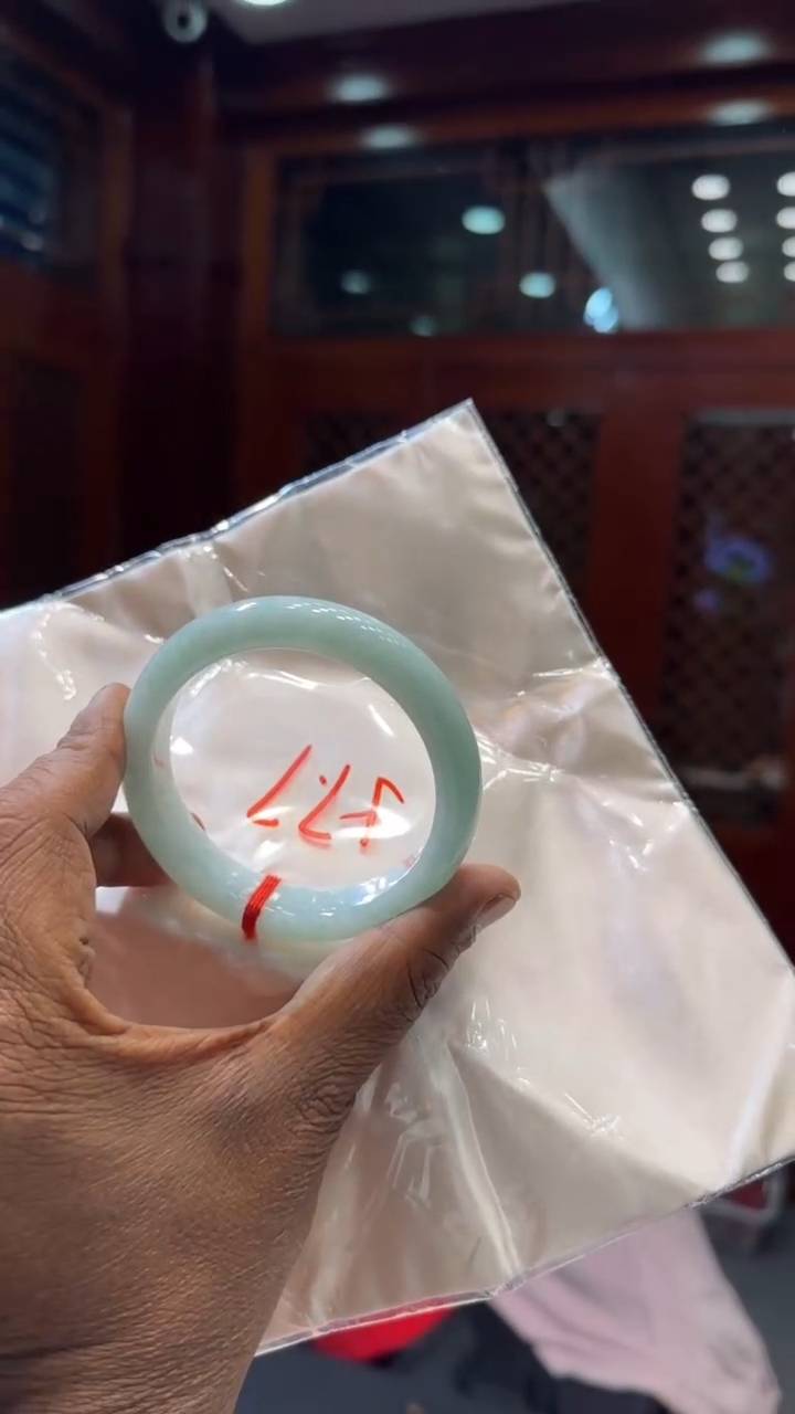 【闪购商品】翡翠手镯未镶嵌手镯