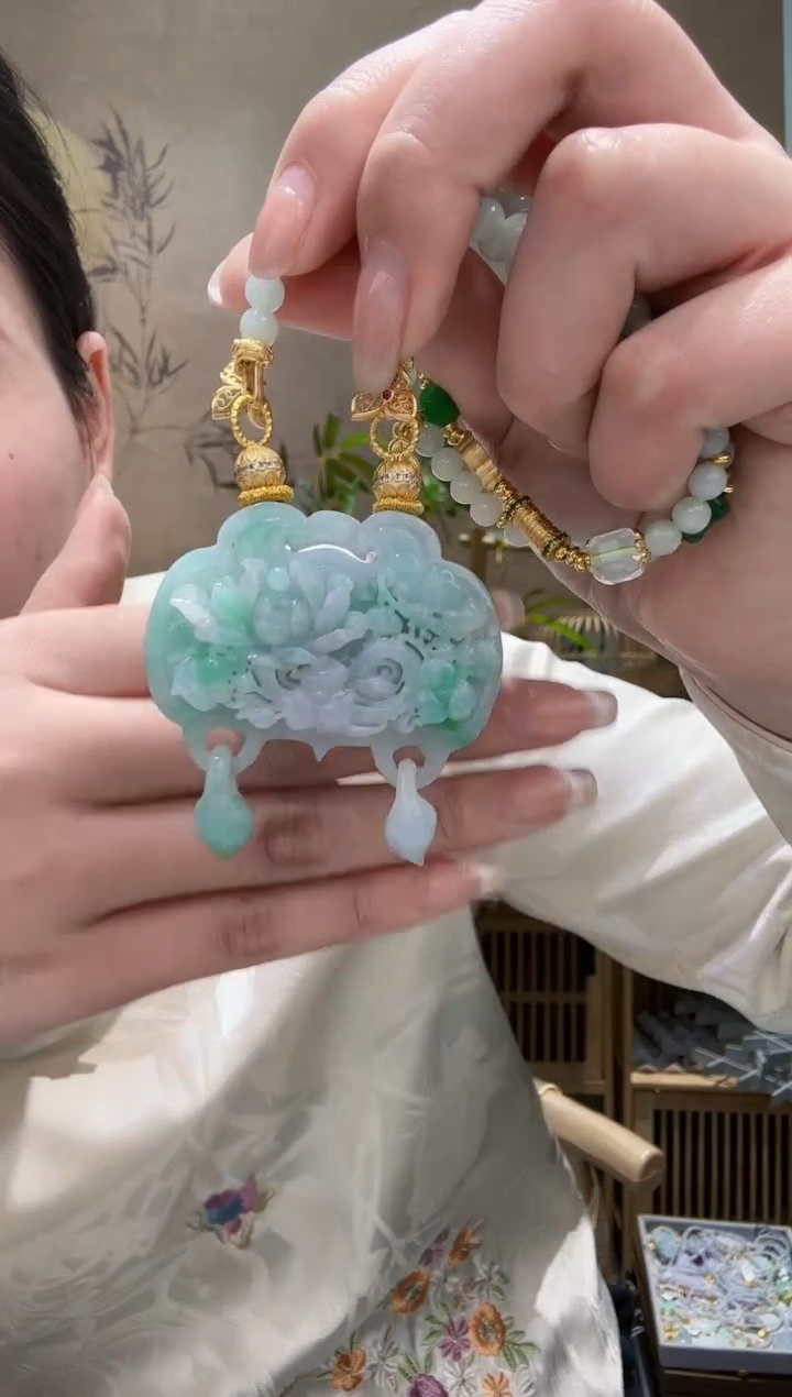 【闪购商品】翡翠耳饰未镶嵌吊坠