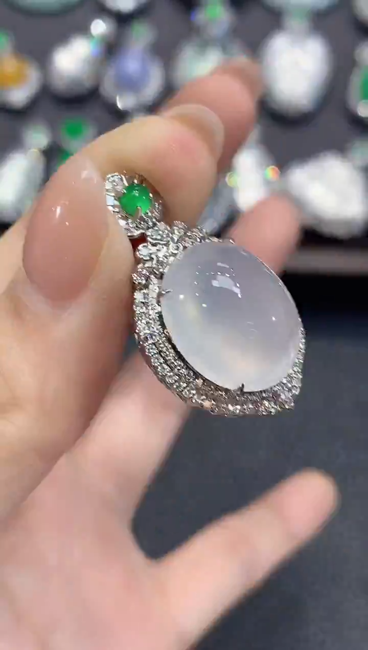 吊坠(不含链)18K金镶嵌翡翠A90翡翠 多样性发一件