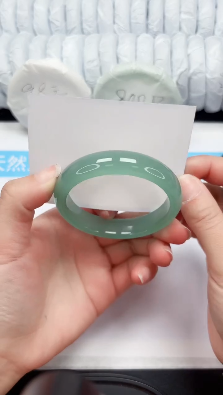 【闪购商品】石英质玉手镯未镶嵌24-56.7