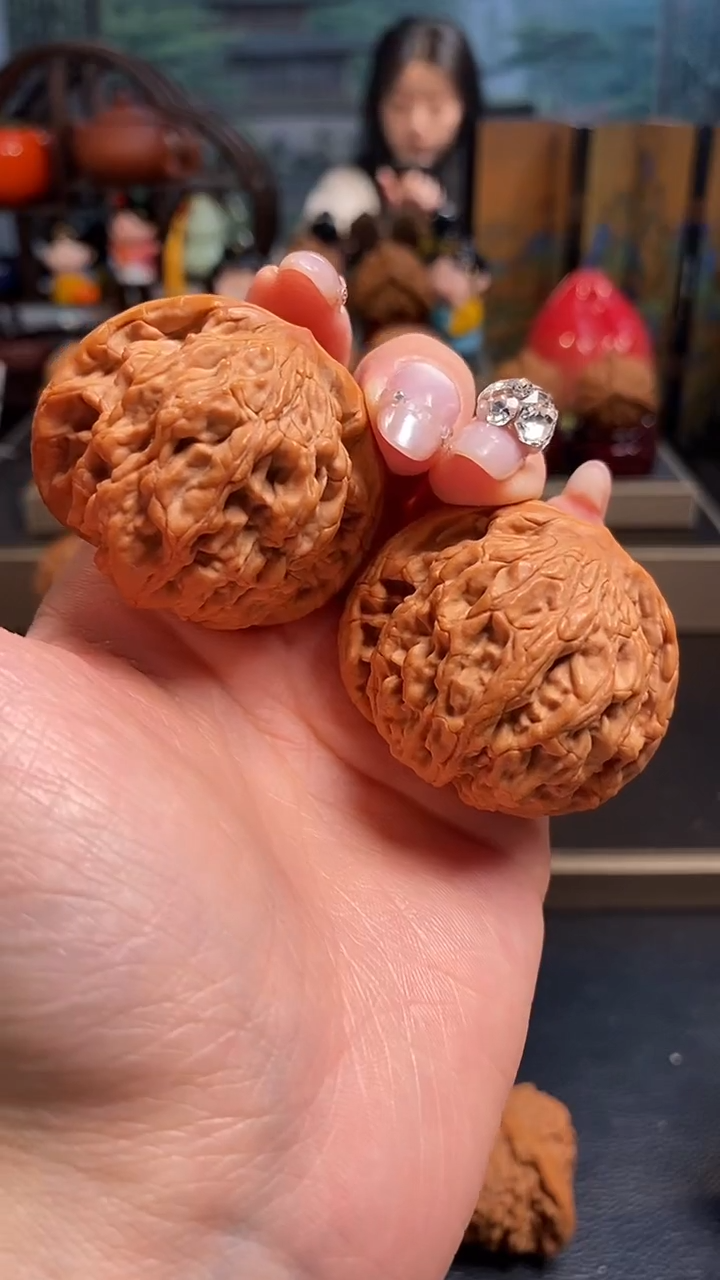 【闪购商品】文玩核桃吊坠K200麦穗虎头44