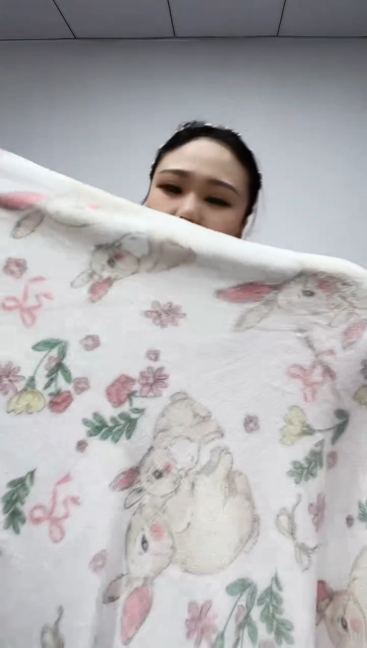 法兰绒1.8X2.5材质面料尺寸以主播介绍为准