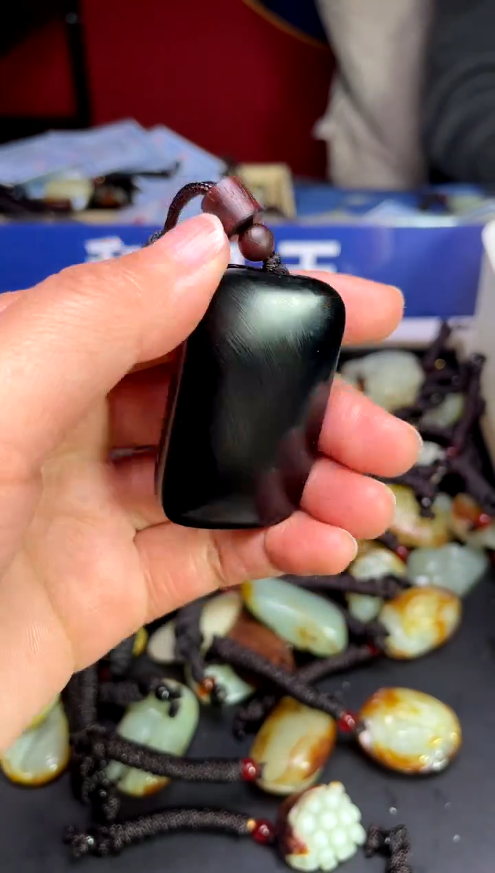 【闪购商品】和田玉颈饰未镶嵌123